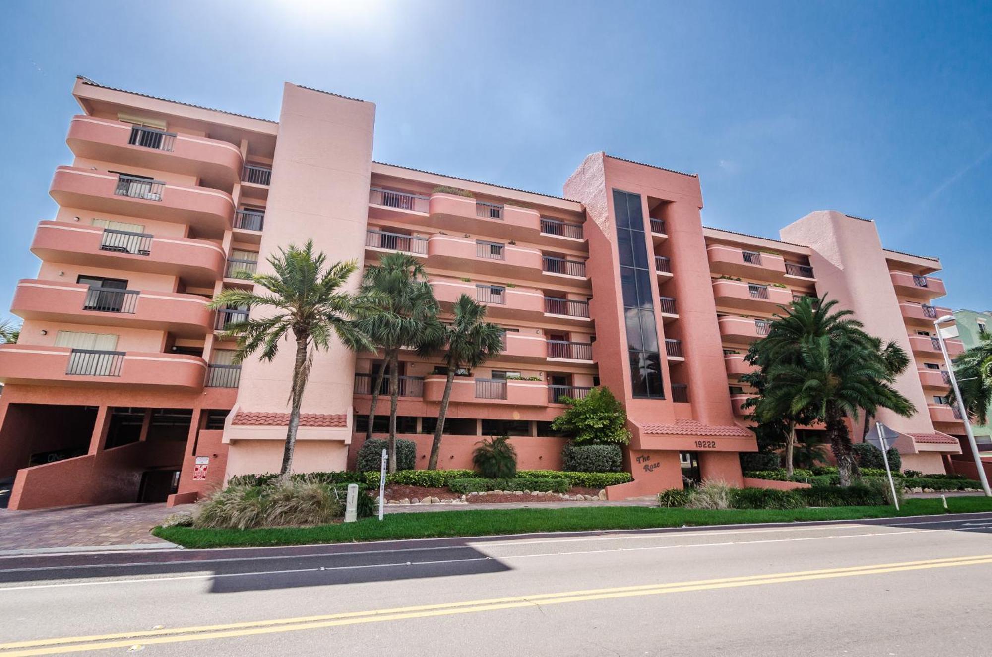 The Rose Aparthotel Clearwater Beach Exterior photo
